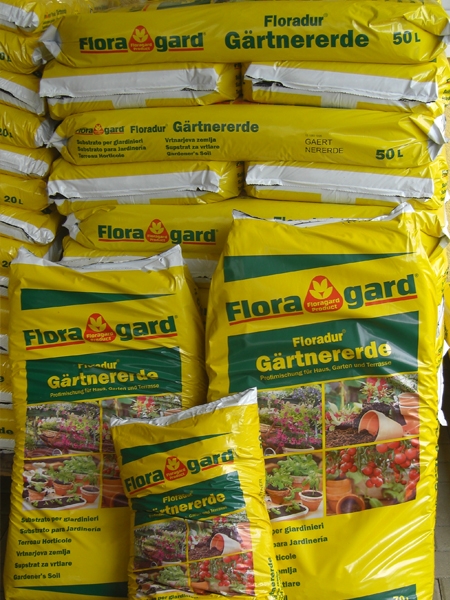 Pflanzerde und Gartenerde von Floragard